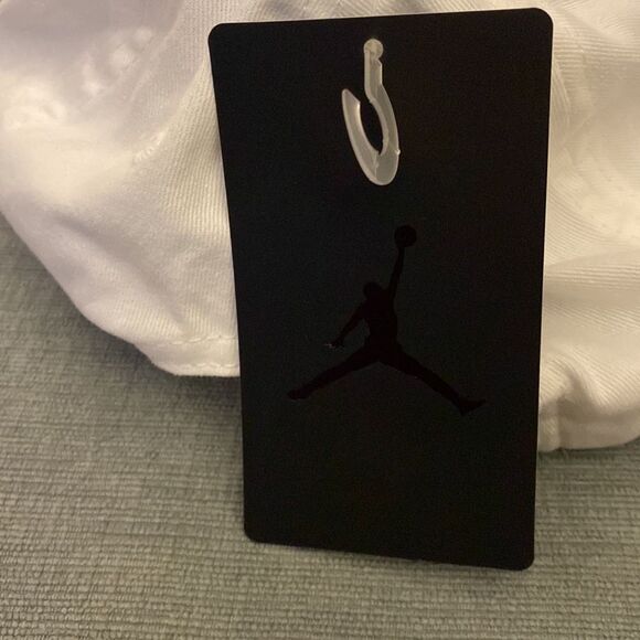 New! Youth Nike Air Jordan Jumpman Cap Hat White Red Adjustable Velcro Closure - Picture 7 of 7